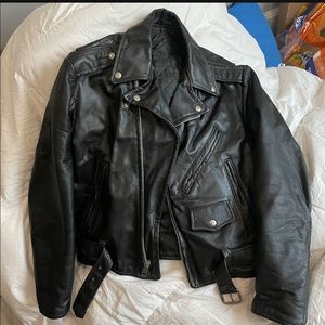 Vintaged Fitted Cowhide Leather Motorcycle Jacket